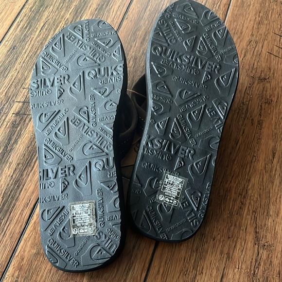 Quiksilver Men's Suede Sandal - Picture 6 of 6